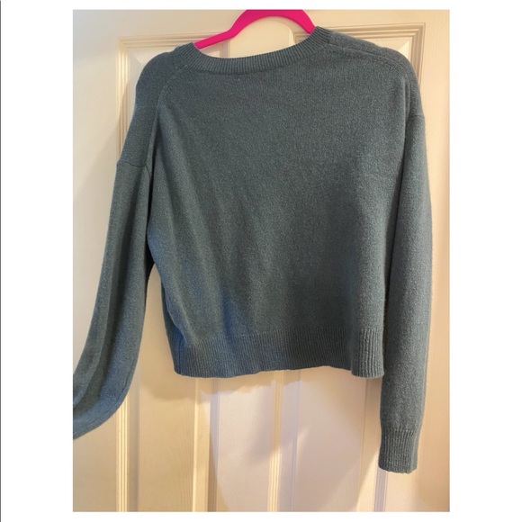 Blue Cashmere sweater size Small - Picture 3 of 3
